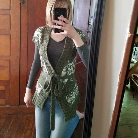 Mossimo Supply Co. Short Sleeve Sweater - Picture 4 of 4